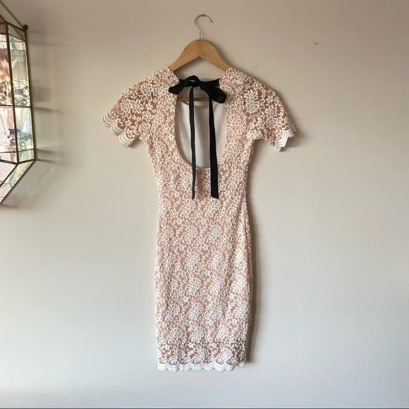 Pink and white Lace Dress with Black Bow - Picture 5 of 9